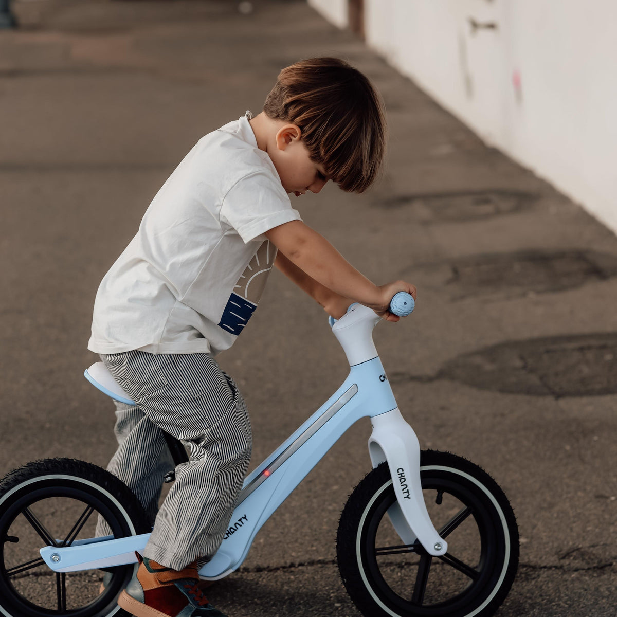 Chanty Go Blue Balance Bike | With Integrated Light