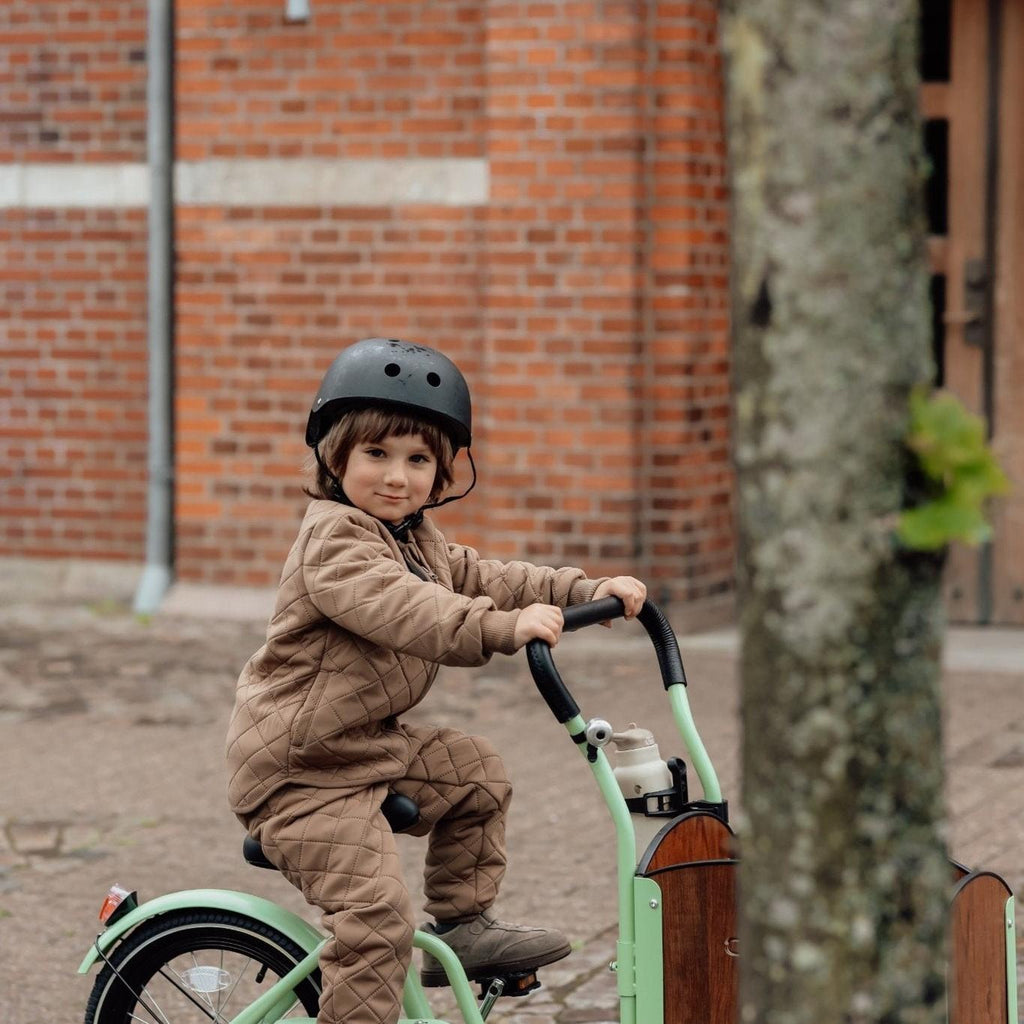 Chanty Cargo Kid - Grøn inkl. hjelm, flaskeholder, håndtag i 2 farver og ringklokke - BørnecyklerneChantyBørnecyklerneGrøn: BLC16 - GRNChanty Cargo Kid - Grøn inkl. hjelm, flaskeholder, håndtag i 2 farver og ringklokke