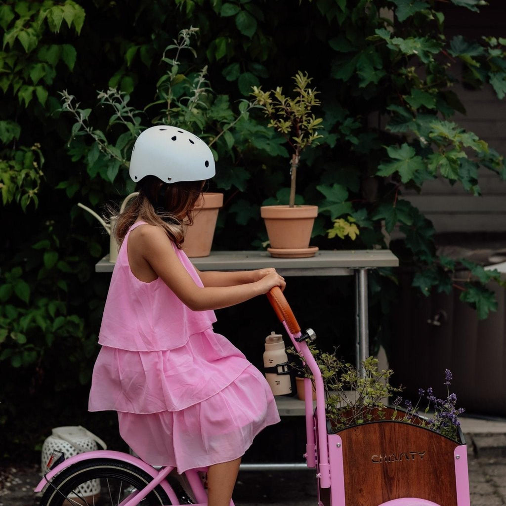 Chanty Cargo Kid – Pink inkl. hjelm, flaskeholder, håndtag i 2 farver og ringklokke - BørnecyklerneChantyBørnecyklernePink: BLC16 - LYRChanty Cargo Kid – Pink inkl. hjelm, flaskeholder, håndtag i 2 farver og ringklokke