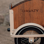 Chanty Cargo Kid - Sandfarvet Den ultimative børneladcykel til sjov, transport inkl. hjelm, flaskeholder, håndtag i 2 farver og ringklokke - BørnecyklerneChantyBørnecyklerneBeige: BLC16 - BEIChanty Cargo Kid - Sandfarvet Den ultimative børneladcykel til sjov, transport inkl. hjelm, flaskeholder, håndtag i 2 farver og ringklokke